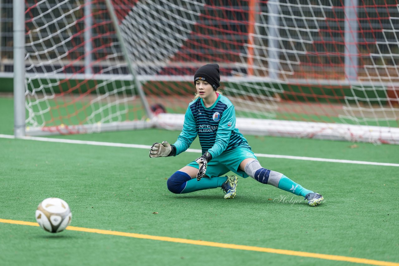 Bild 100 - wCJ VfL Pinneberg - Eimsbuettler TV : Ergebnis: 0:3